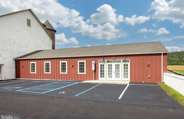 615 E SWEDESFORD Road unit: 100 photos photos