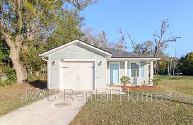 3259 Lenox Ave - 3259 Lenox Avenue, Jacksonville, FL 32254