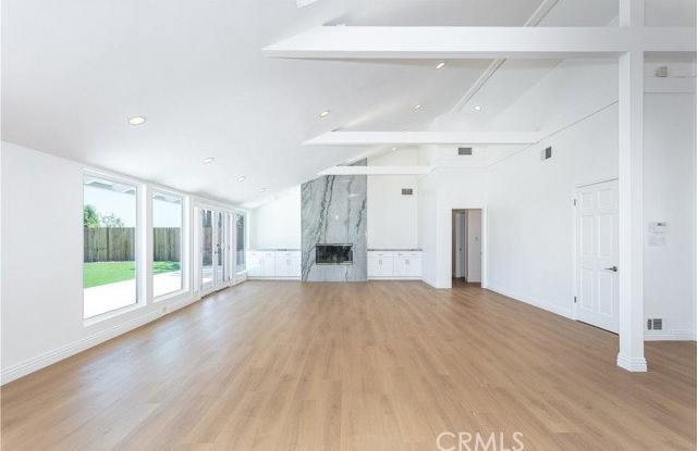 16973 Strawberry Drive Gallery 2