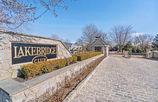 78 Lakebridge Drive S photos photos