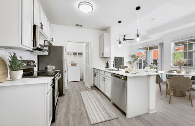 Halston Citrus Ridge photos photos