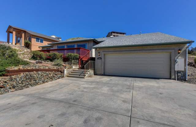 Large 3 bedroom 2 bathroom home in Prescott - 1911 Atlantic Avenue, Prescott, AZ 86301