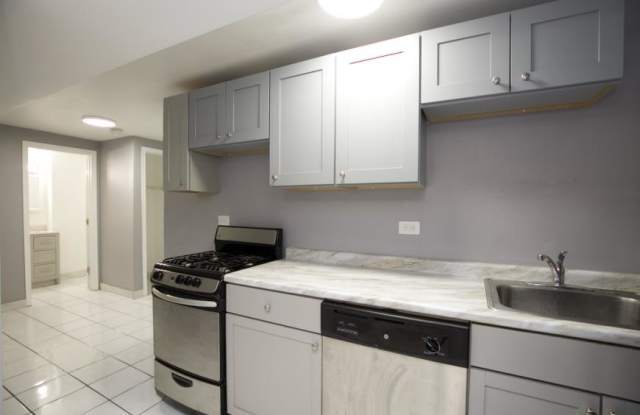 4400 Racine Gallery 4