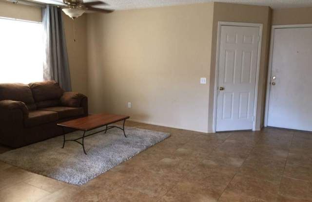 1941 E GRANDVIEW Drive Gallery 2