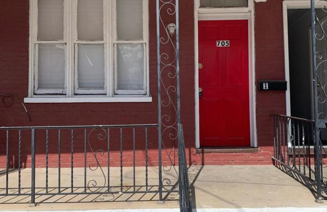 Available Now! 1st Floor, 1 Bedroom, Yard-York City SD photos photos
