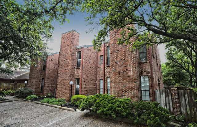 2604 W Holcombe Boulevard Gallery 2