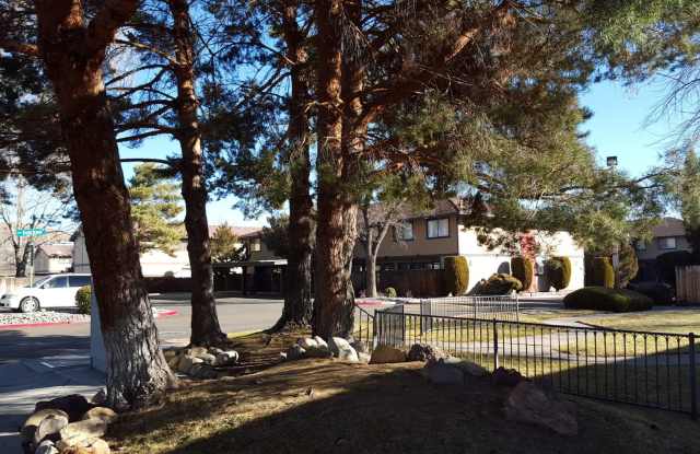 NEWLY UPGRADED - ONLY $1,775 PER MONTH FOR THIS  2 BEDROOM /2 BATHROOM TOWNHOME LOCATED AT BRISTLECONE IN SPARKS Gallery 3