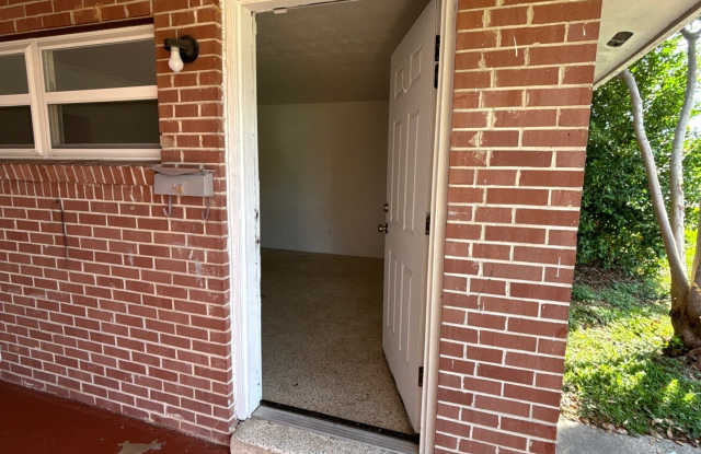 6075 Longchamp Drive Gallery 2