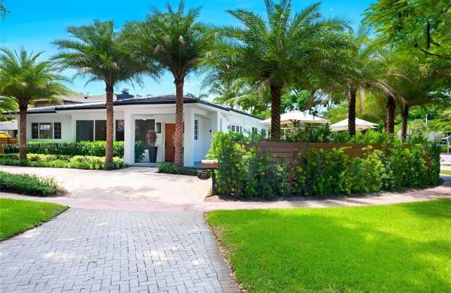 2575 Pine Tree Dr photos photos 2575 Pine Tree Dr photos photos