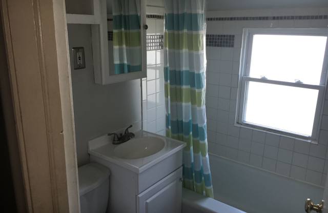 22524 Gascony Ave Gallery 3