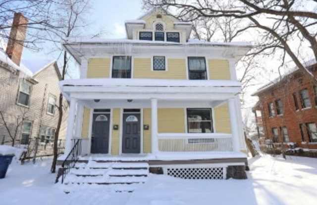 1222 Wealthy Street Southeast photos photos