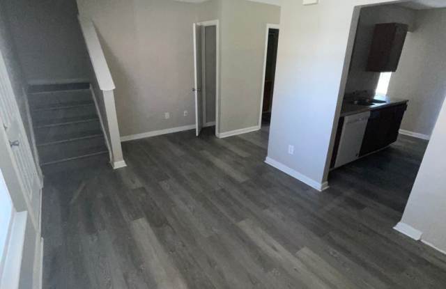 3 bedroom 1.5 bathroom Single Home Gallery 3