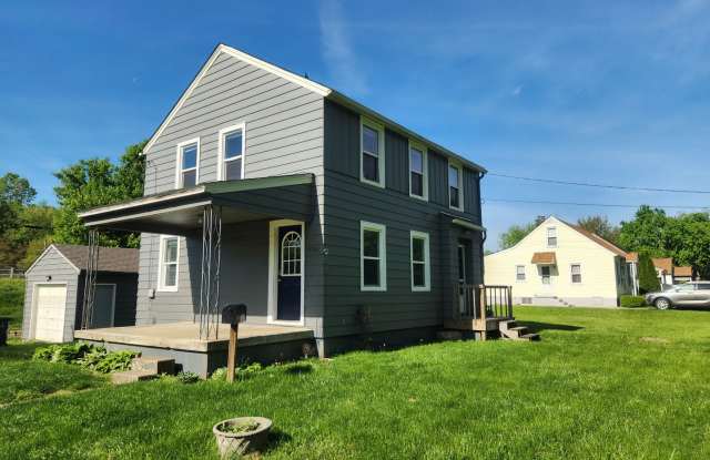 Beautiful 3 Bedroom/1 Bath Home in Lancaster - 1060 Sugar Grove Road, Lancaster, OH 43130