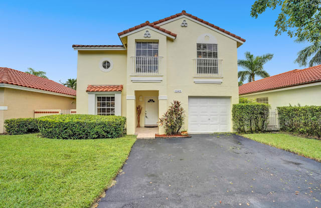 1243 Seagrape Circle - 1243 Seagrape Circle, Weston, FL 33326