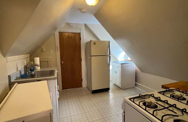 Cozy, Unique Cambridge 1 Bed near Harvard Sq for September 1st photos photos