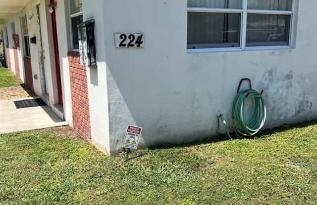 224 NE 1 st photos photos