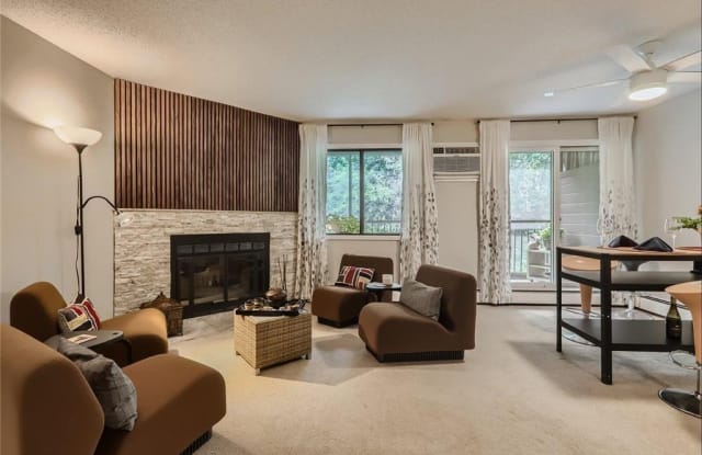 7401 W 101st Street - 7401 West 101st Street, Bloomington, MN 55438