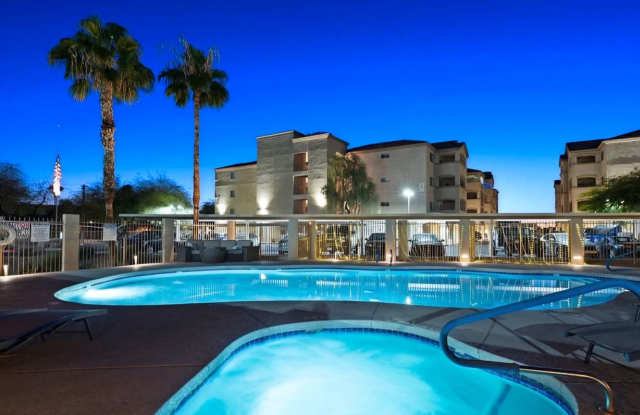 Unfurnished Resort Like Condo available Now for Annual Lease!!! Resort like living!!! Gated close to the VA, Downtown Phoenix, Airport!!! photos photos