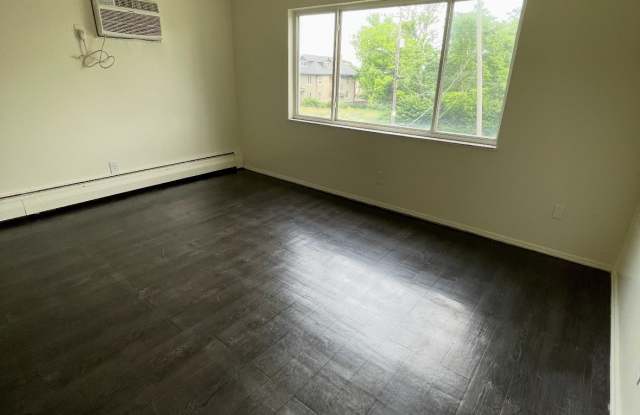 2560 Harrison Ave photos photos
