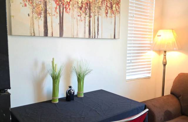 2610 E Embry Ln Unit B photos photos