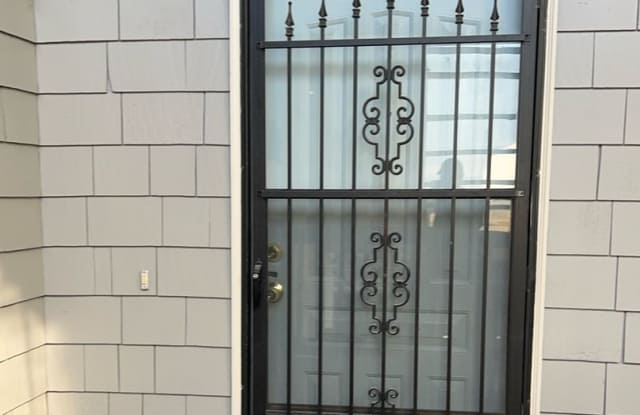 COMING SOON: Charming Shawnee Unit with Spacious Living  Modern Kitchen! photos photos