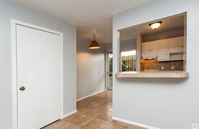 Courtyard Villas Apartments Gallery 4