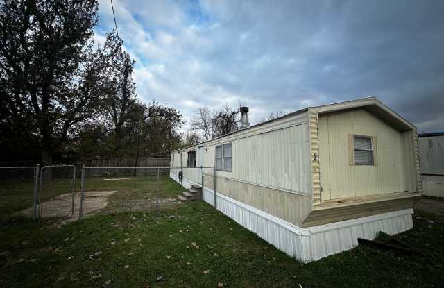 South Bossier 2 Bedroom 2 Bathroom - 1903 Rossie Lee Drive, Bossier City, LA 71112