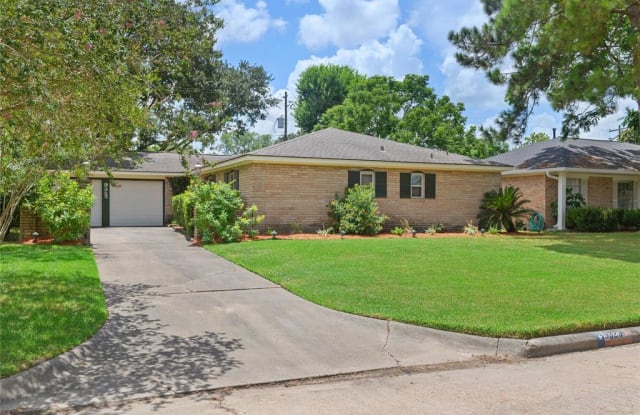 9323 Meadowcroft Drive - 9323 Meadowcroft Drive, Houston, TX 77063