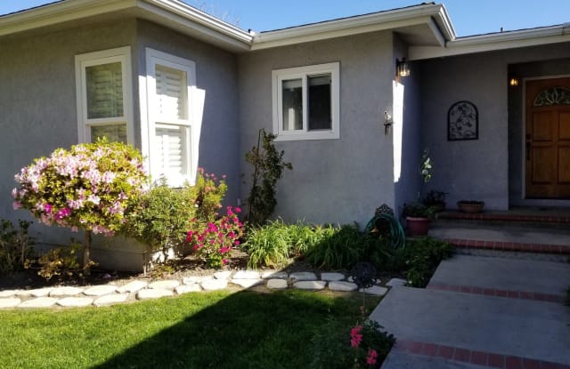 1680 Knoxville Avenue - 1680 Knoxville Avenue, Long Beach, CA 90815