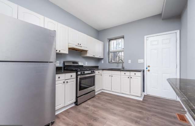 1314 N Mount St photos photos