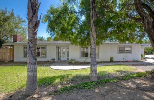 2135 E El Norte Pkwy photos photos