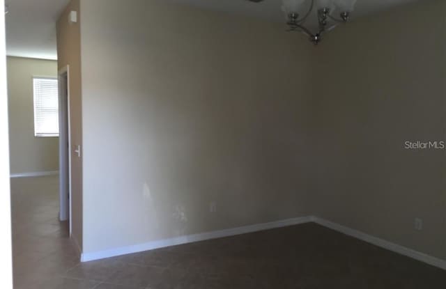 13048 GARRIDAN Avenue Gallery 4