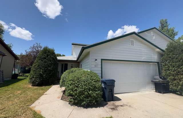 Classic 3 Bedroom 2 Bath Home with Attached 2 Car Garage! photos photos