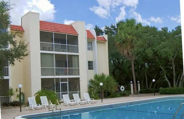 636 NW 13th Street - 636 Northwest 13th Street, Boca Raton, FL 33486