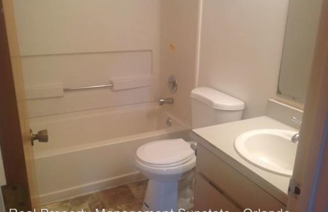 752 Howland Ln Unit 120 Gallery 2