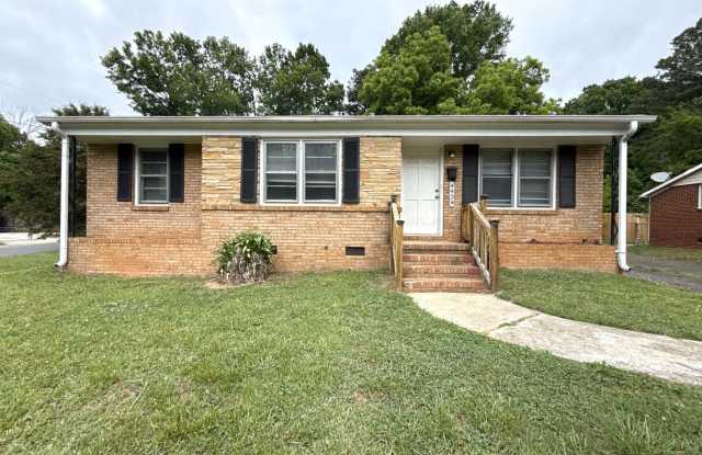T.R. Lawing Realty Property - 4434 Brooktree Drive, Charlotte, NC 28208