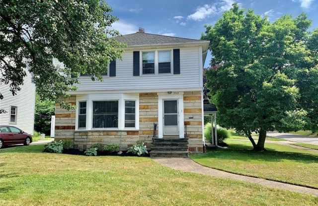 3932 Meadowbrook Boulevard photos photos