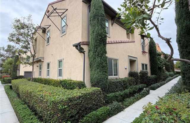 33 Latitude - 33 Latitude, Irvine, CA 92618