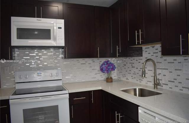 512 Gardens Dr photos photos