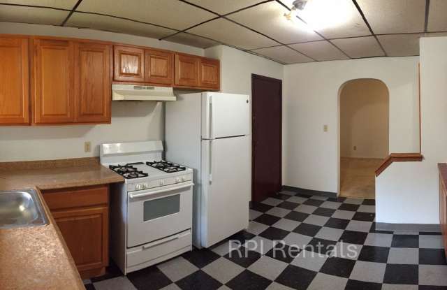 216 Lincoln Avenue photos photos