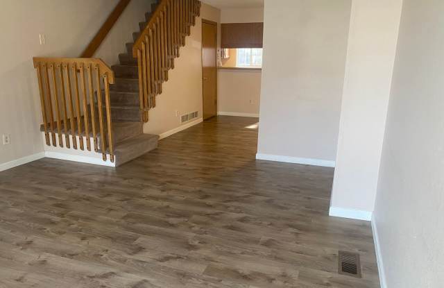 Charming 2 Bed/1.5 Townhome in Fabulous Lafayette Location! - 1290 Milo Circle, Lafayette, CO 80026