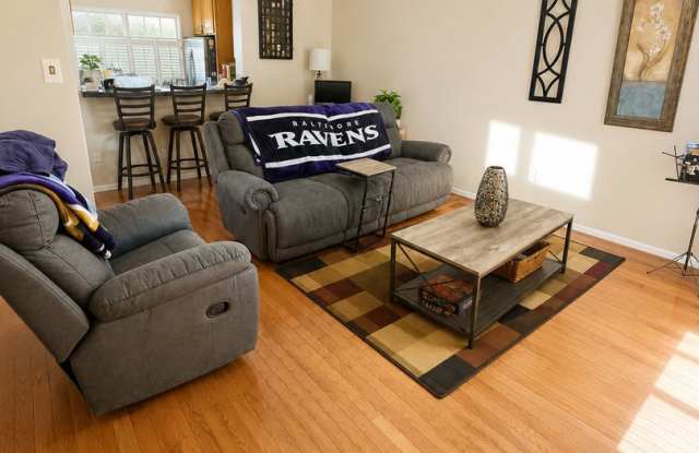 Charming 3BD/2BA Townhome in Perry Hall, MD! Gallery 1