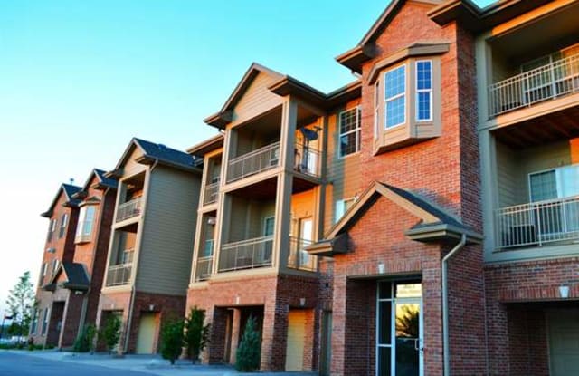 Broadmoor Hills photos photos