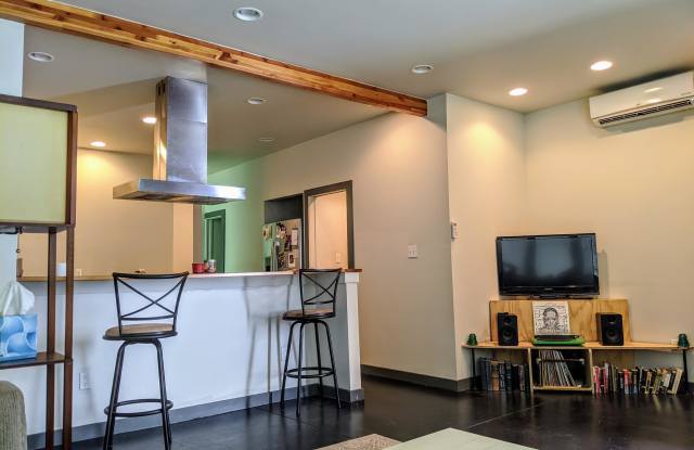 307 W 23rd Street photos photos
