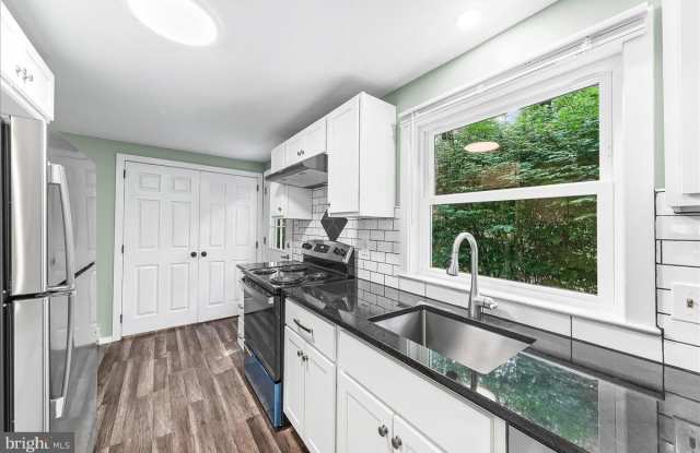 436 SPACKMAN Lane photos photos