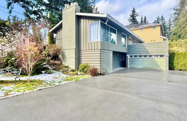 Stunning Mountain View Mid-Century Home in Prestigious Clyde Hill photos photos
