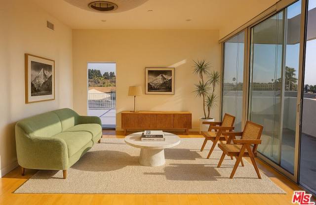 4826 Franklin Ave photos photos