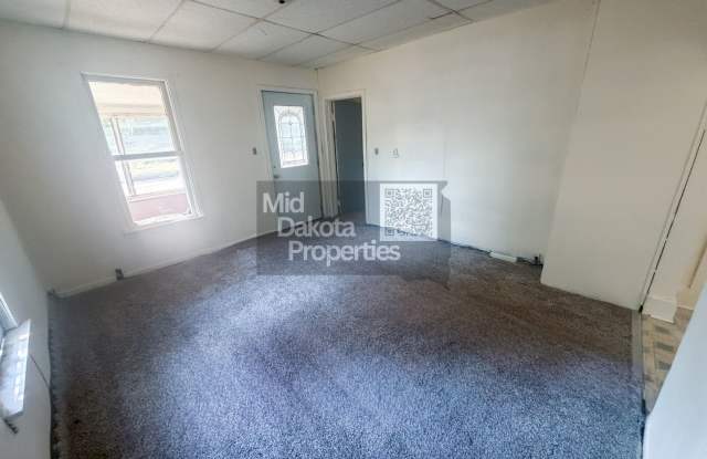 614 W 9th- 2 bedroom house Gallery 3
