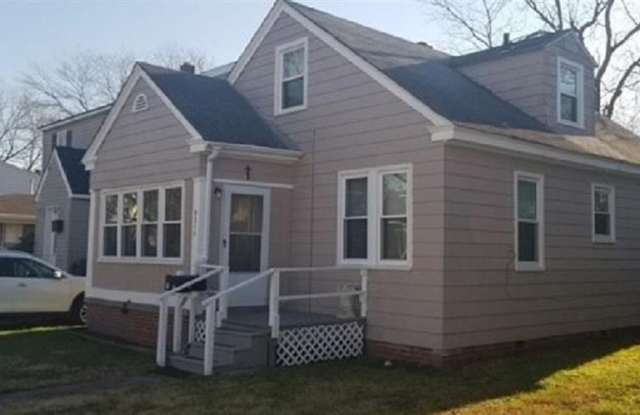 9216 Atwood Avenue photos photos