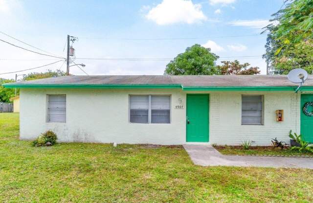 4907 Gulfstream Road photos photos